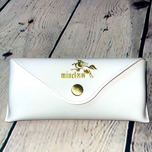 Minclkk white and gold eyeglasses case like new